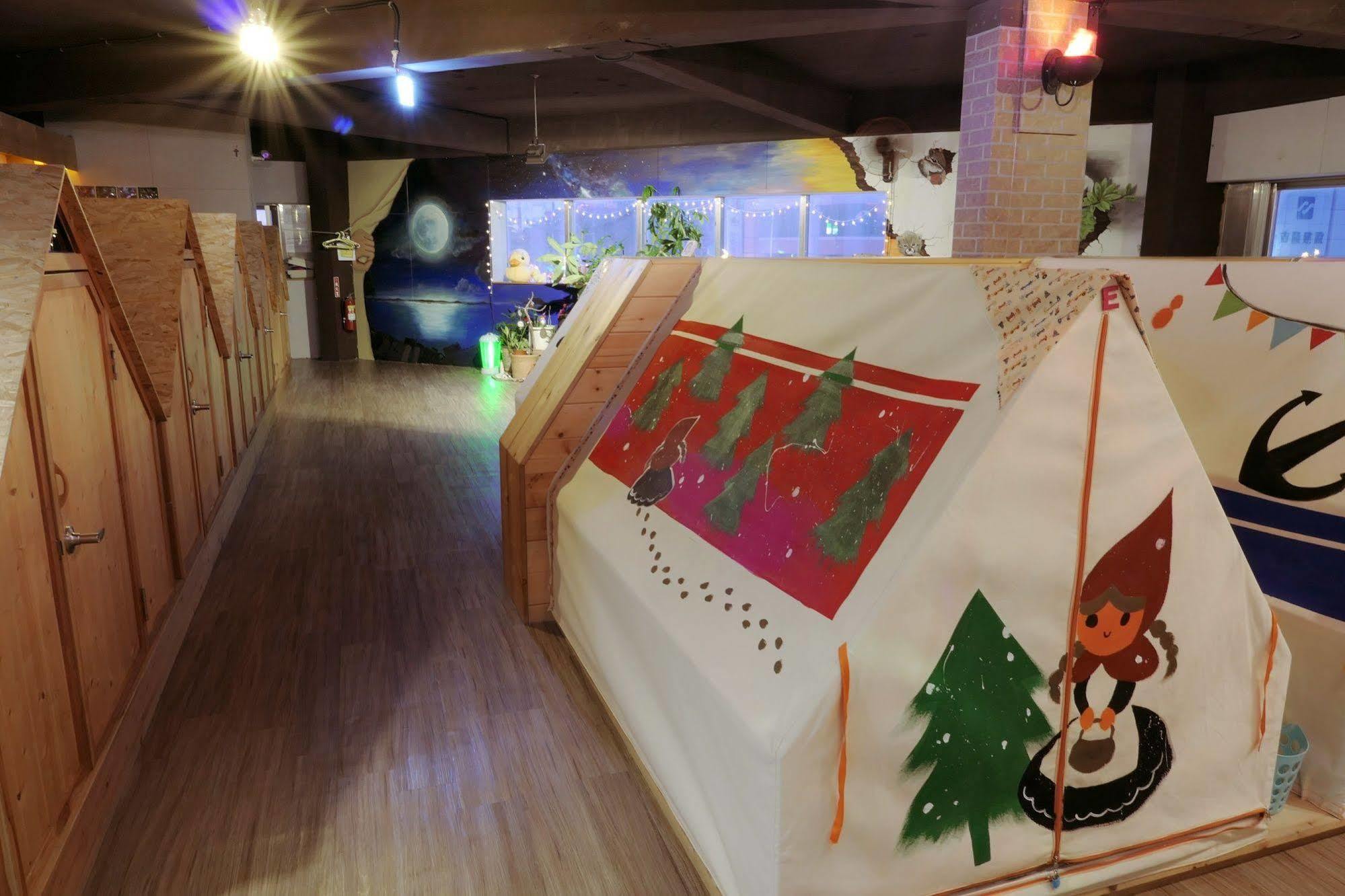 棚棚屋室內帳篷民宿inn Каосюн Екстериор снимка